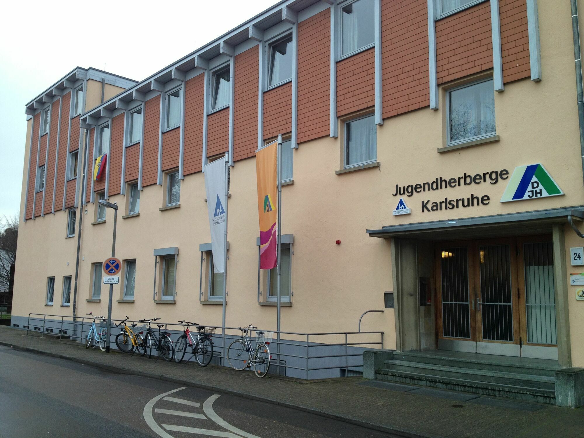 Jugendherberge Карлсруэ Экстерьер фото
